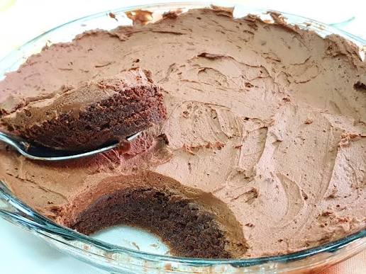 7 Minute Microwave Cake
