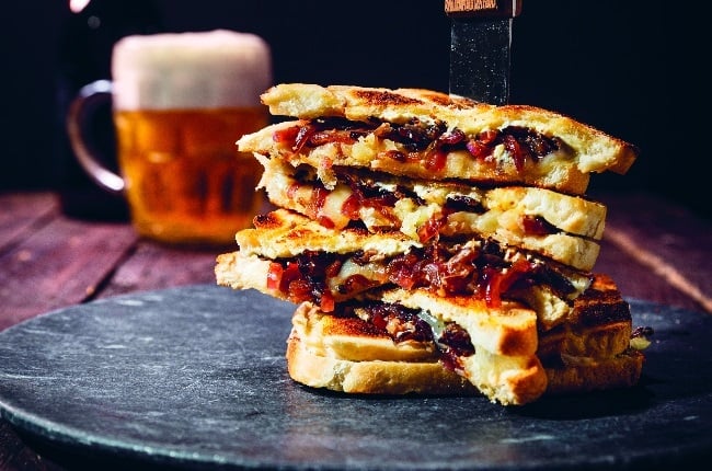 Biltong, Mature Cheddar & Chutney Braaibroodjies