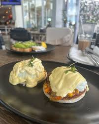 Chakalaka Boerewors Eggs Benedict